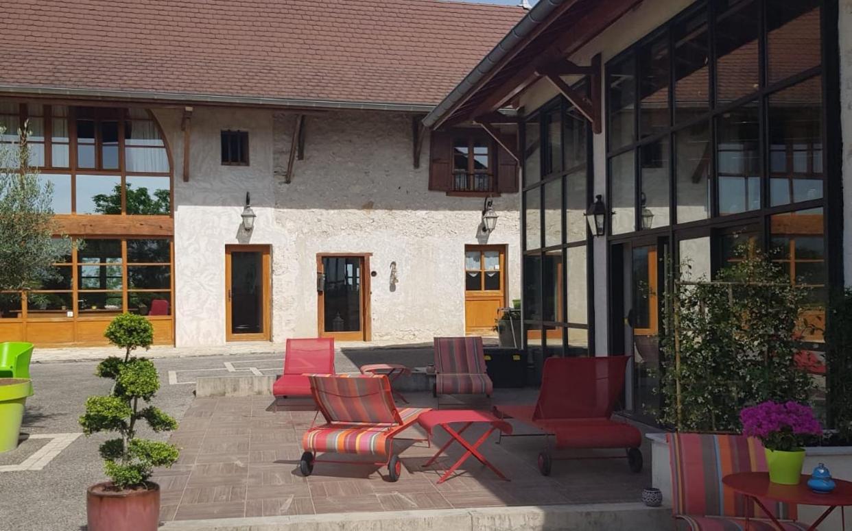 Hotel Le Domaine De Tizo Saint-Victor-de-Morestel Exteriér fotografie